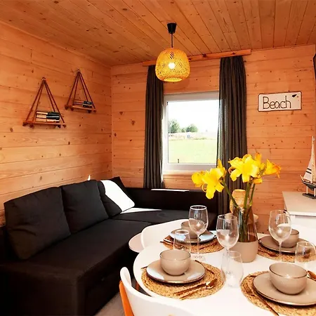 Сasa de vacaciones Homes With Pool, Jacuzzi And Sauna *