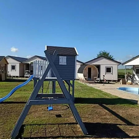 Homes With Pool, Jacuzzi And Sauna Hébergement de vacances