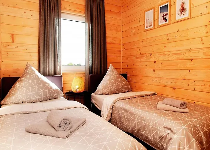 Сasa de vacaciones Homes With Pool, Jacuzzi And Sauna *